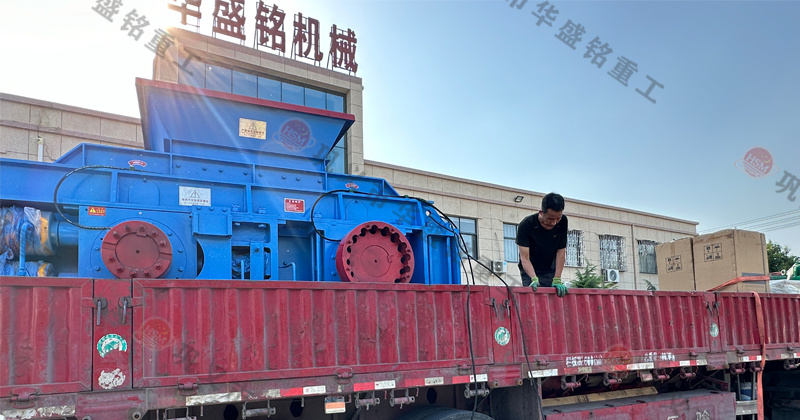 華盛銘廠家的對(duì)輥制砂機(jī)怎么樣？市場(chǎng)價(jià)一臺(tái)多少錢(qián)？