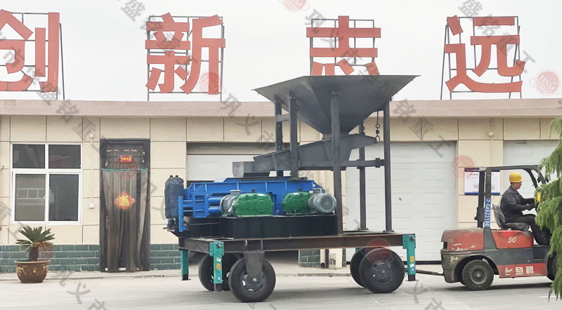 時(shí)產(chǎn)70、80噸雙輥式破碎機(jī)型號及參數(shù)